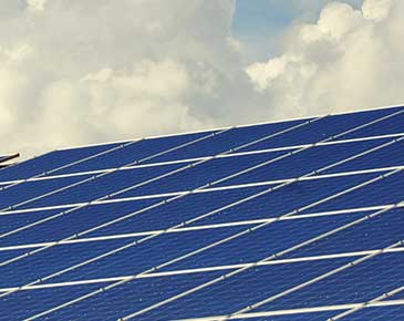 Combinarea panourilor fotovoltaice cu un sistem de stocare a energiei